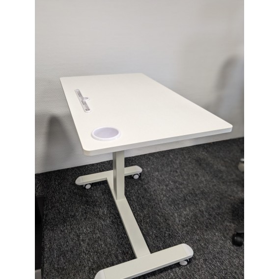 TABLE REGLABLE EN HT-VER  PNEU.ROULETTES PLATEAU MELA BLANC DE 80X50